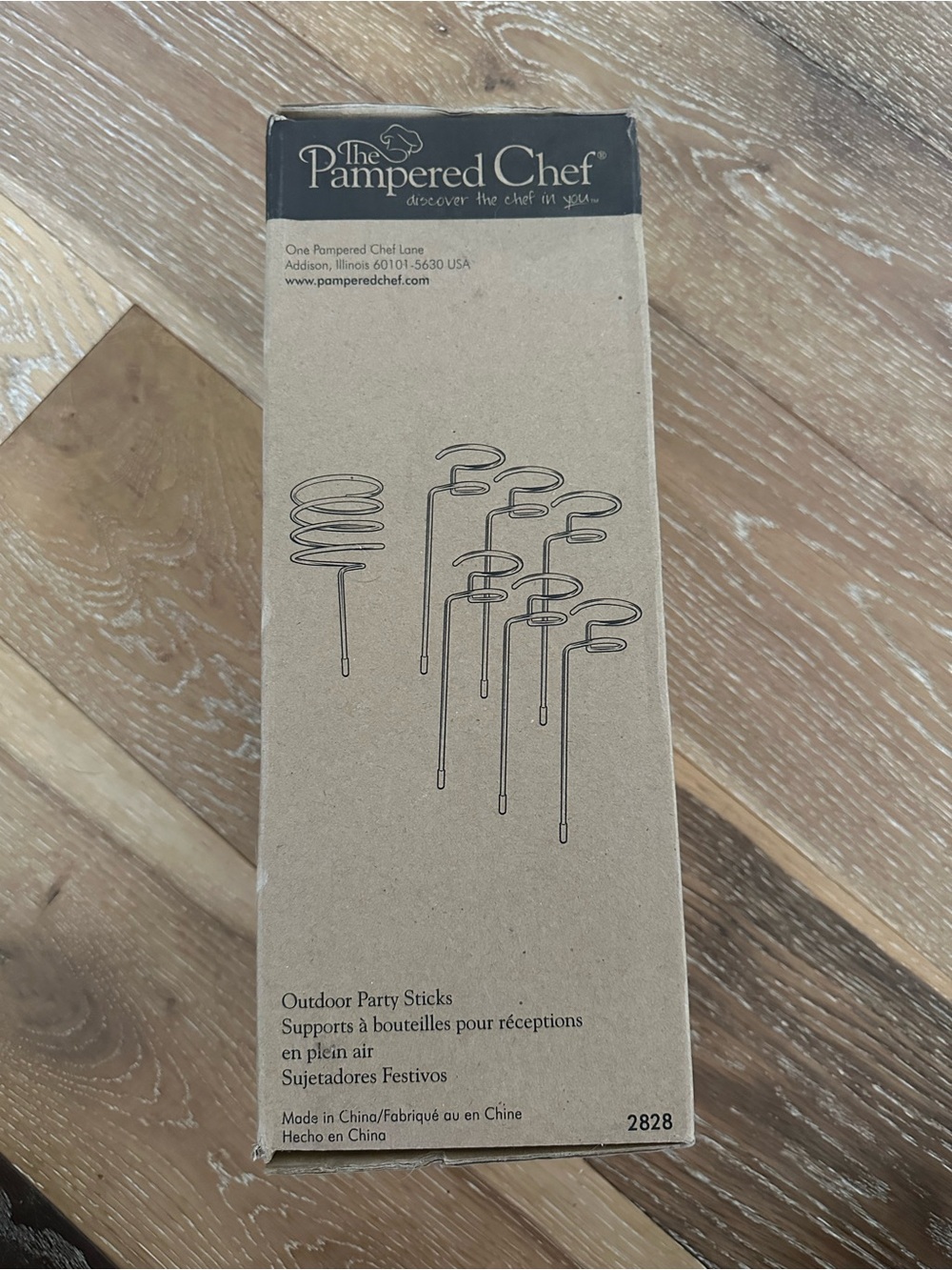 Never Used! The Pampered Chef  Outdoor Party Wine Glass Holder Set